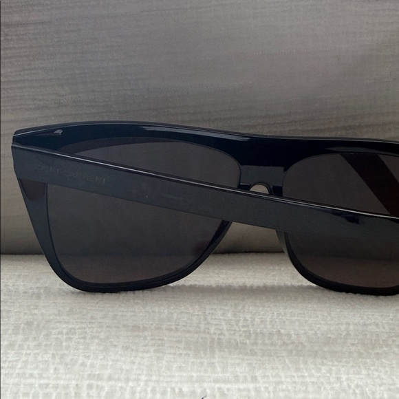 Saint Laurent  Black Sunglasses with Original YsL Case - Picture 9 of 13